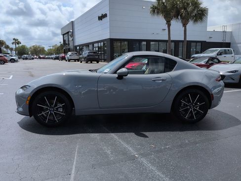 New 2026 MAZDA MX-5 Miata RF Grand Touring RWD image 7