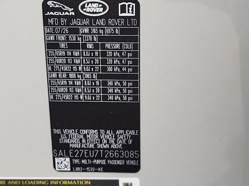 New 2026 Land Rover Defender 110 X-Dynamic SE AWD/4WD image 30