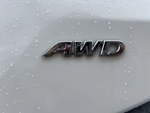 Used 2025 Toyota RAV4 LE image 12