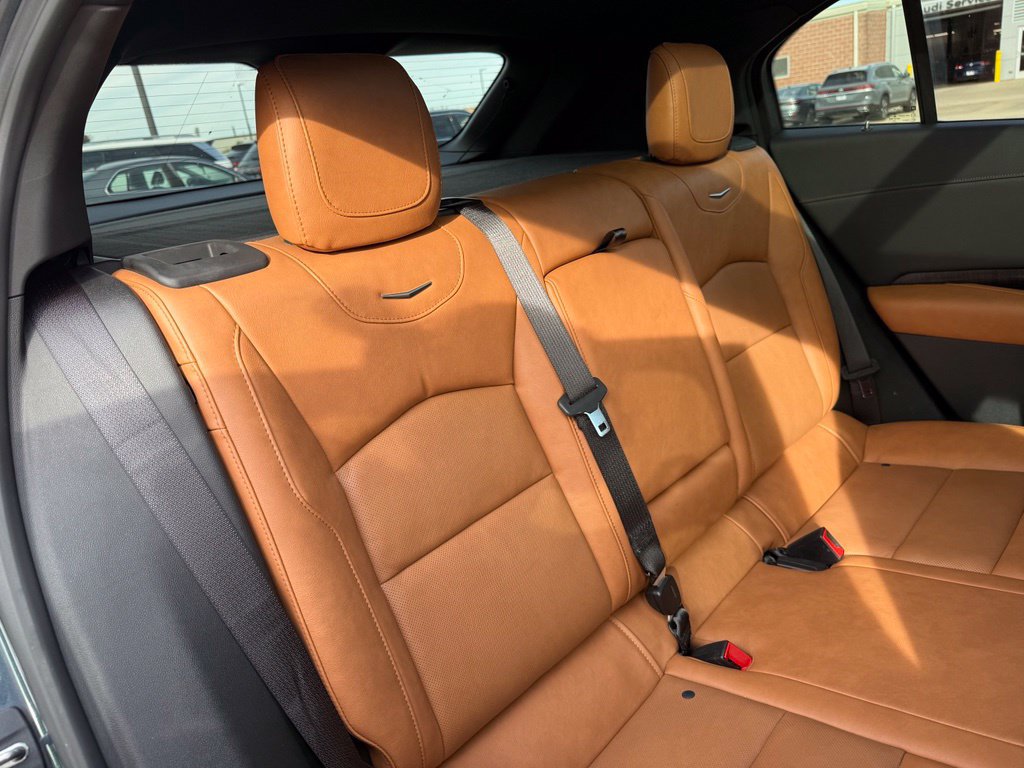 Used 2021 Cadillac XT4 Sport w/ Sun And Sound Package AWD/4WD image 18