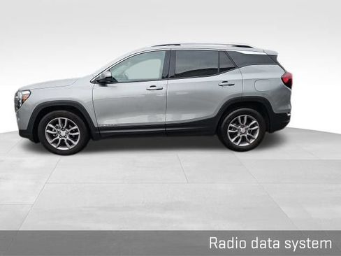 Used 2024 GMC Terrain SLT FWD image 15