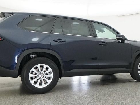New 2026 Toyota Grand Highlander XLE FWD image 26