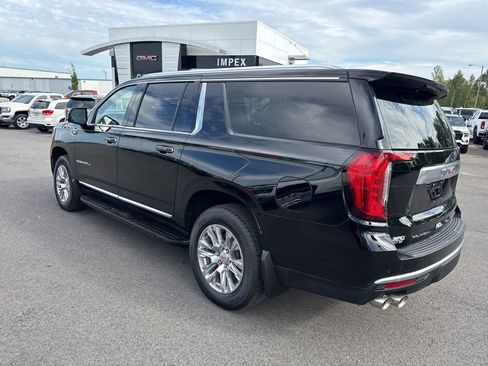 Used 2024 GMC Yukon XL Denali image 3