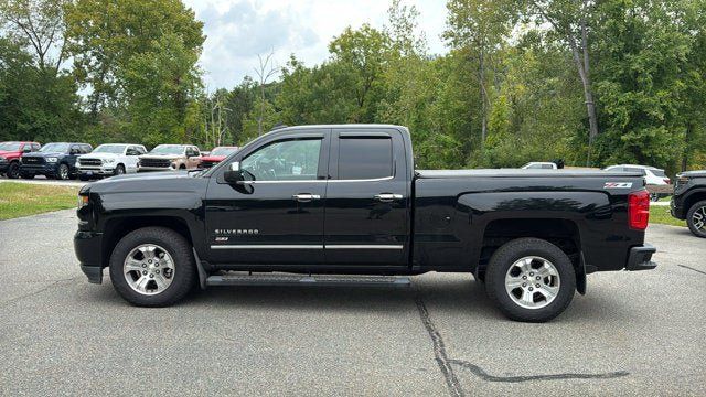 Used 2018 Chevrolet Silverado 1500 LTZ Z71 AWD/4WD image 4