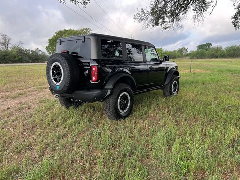 New 2026 Ford Bronco Badlands AWD/4WD image 4
