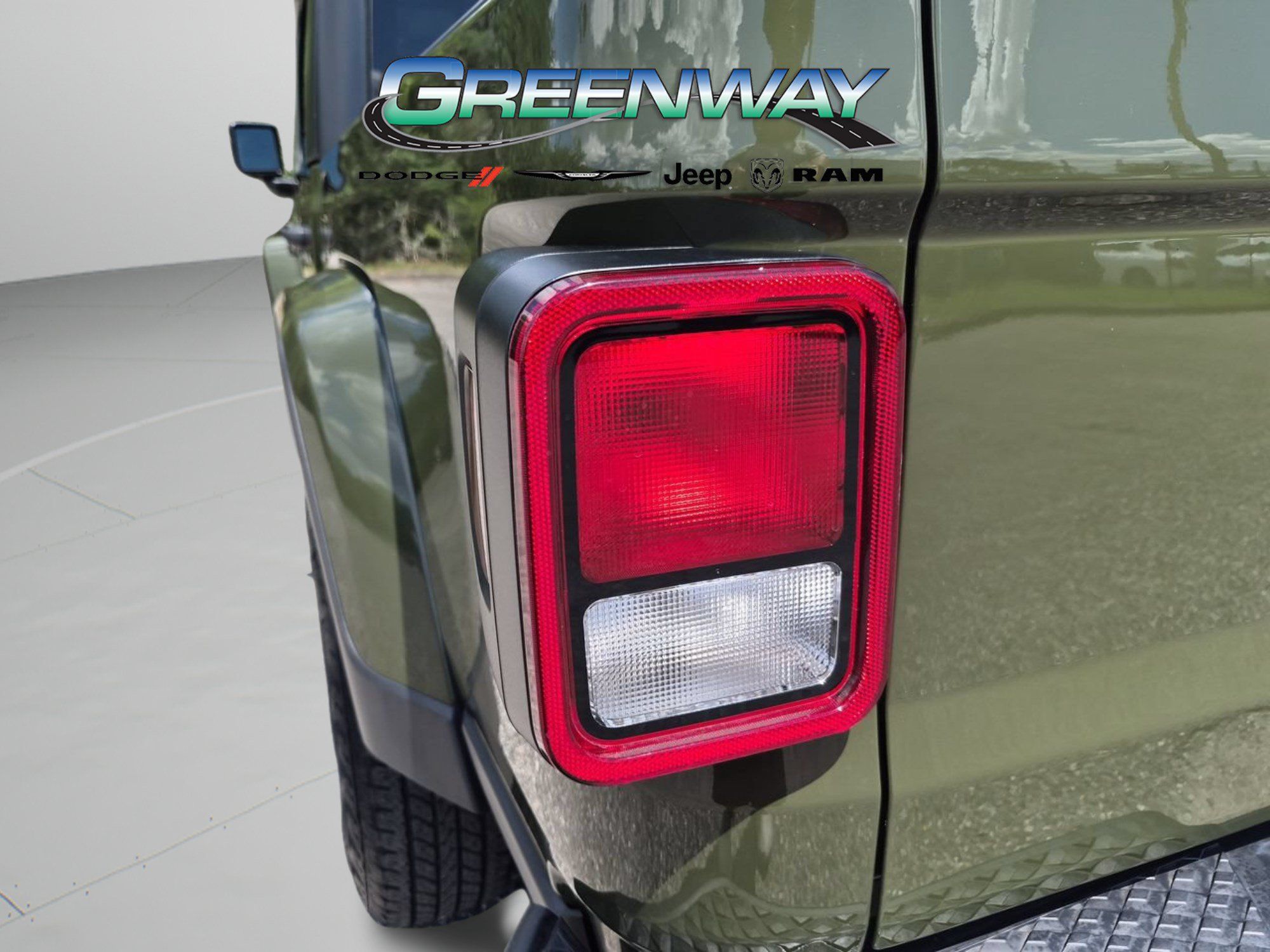 Used 2022 Jeep Gladiator Sport AWD/4WD image 28