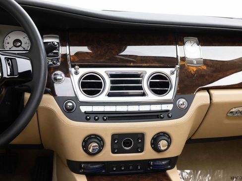 Used 2010 Rolls-Royce Ghost RWD image 18