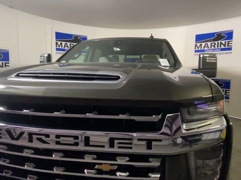 Used 2022 Chevrolet Silverado 2500 LTZ w/ LTZ Premium Package image 5