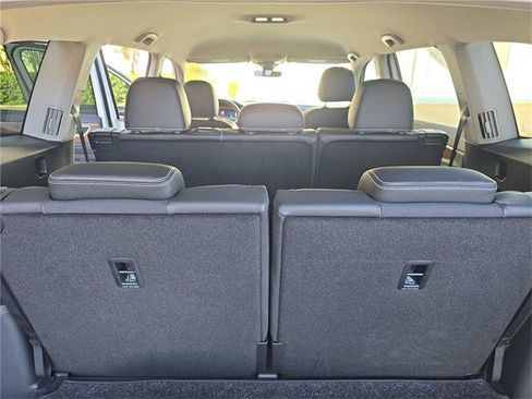 New 2026 Volkswagen Atlas SE image 9