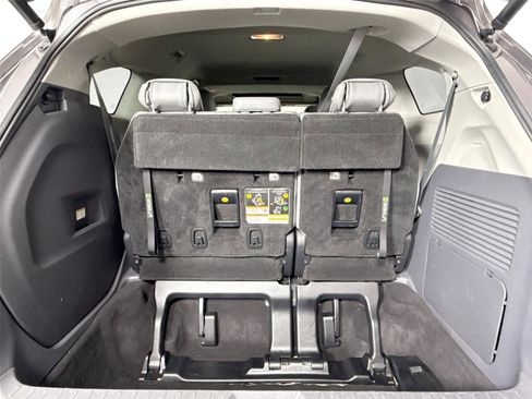 Certified 2021 Toyota Sienna XLE image 38