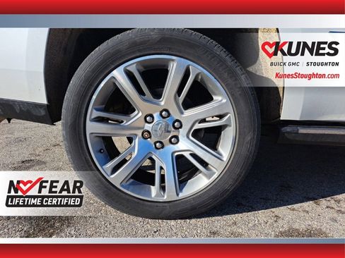 Used 2018 Cadillac Escalade Premium Luxury image 14