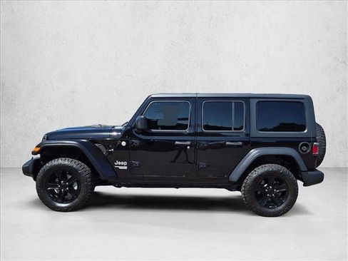 Used 2018 Jeep Wrangler Unlimited Sport S AWD/4WD image 9