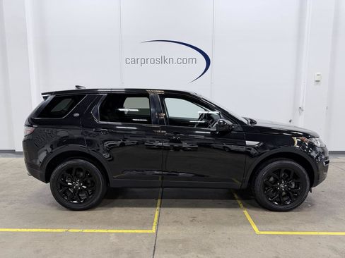 Used 2017 Land Rover Discovery Sport HSE AWD/4WD image 8