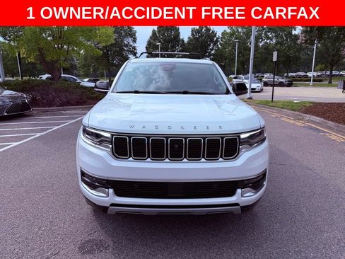 Used 2024 Jeep Wagoneer L Series II w/ Convenience Group I AWD/4WD image 2