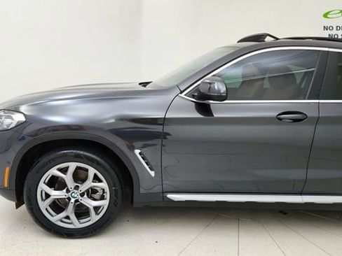 Used 2025 BMW X4 xDrive30i AWD/4WD image 9