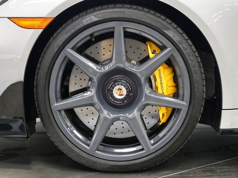 Used 2019 Porsche 911 Turbo S image 10