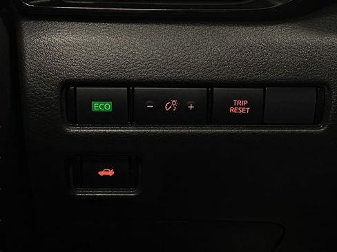 Certified 2025 Nissan Sentra SV FWD image 13