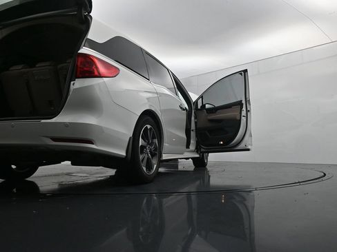 Used 2023 Honda Odyssey Elite image 38