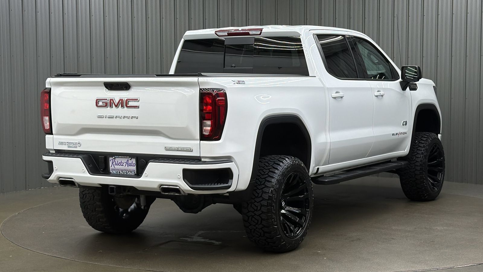 Used 2025 GMC Sierra 1500 Elevation w/ Elevation Premium Package AWD/4WD image 5