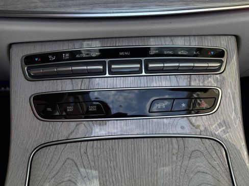 Used 2022 Mercedes-Benz E 450 Cabriolet image 26