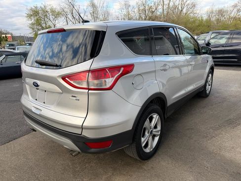Used 2015 Ford Escape SE image 4