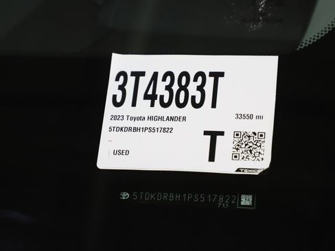 Used 2023 Toyota Highlander Platinum image 30