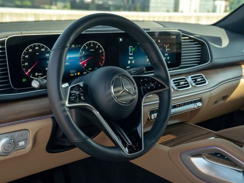 Used 2026 Mercedes-Benz GLE 350 4MATIC image 13