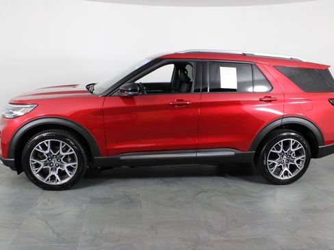 Used 2025 Ford Explorer Platinum w/ Ultimate Package AWD/4WD image 14