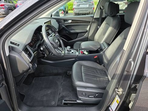 Used 2019 Audi Q5 2.0T Premium Plus w/ Premium Plus Package AWD/4WD image 16