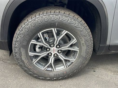 New 2026 GMC Acadia AT4 w/ Luxury Package image 9