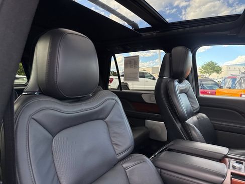 Certified 2023 Lincoln Navigator Reserve AWD/4WD image 32