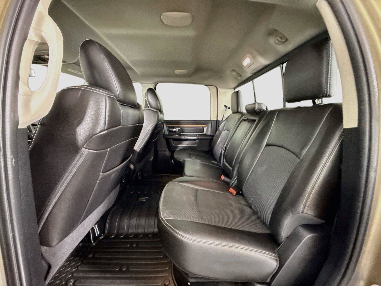 Used 2015 RAM 2500 Laramie w/ Convenience Group AWD/4WD image 16