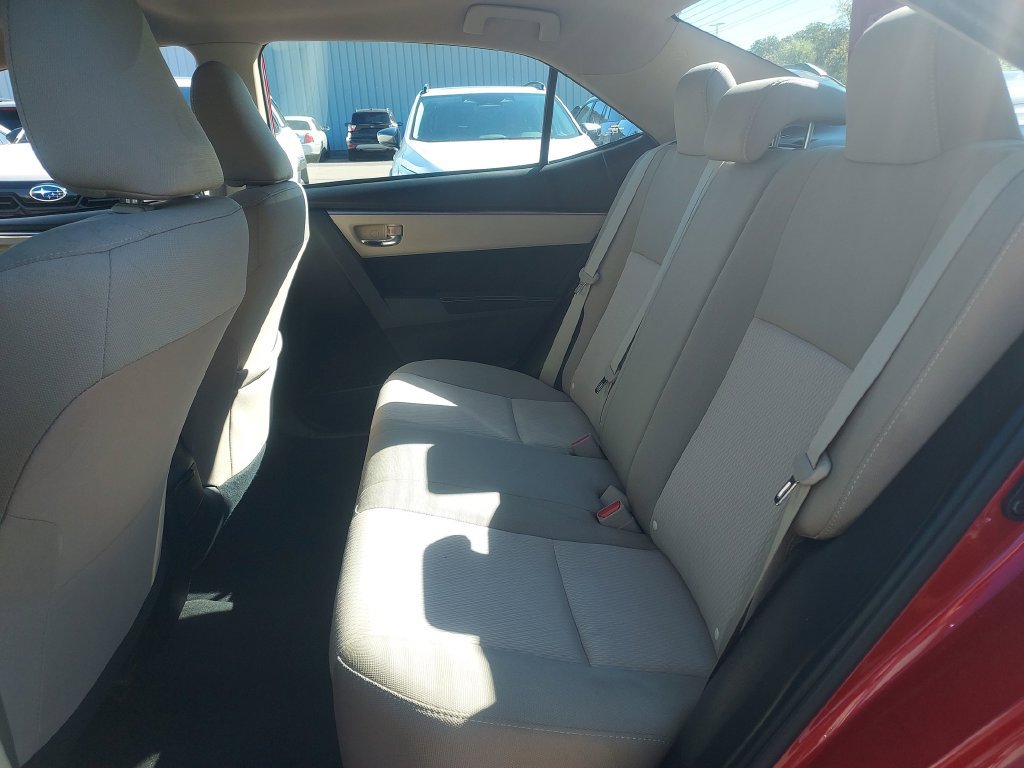 Used 2014 Toyota Corolla LE FWD image 28