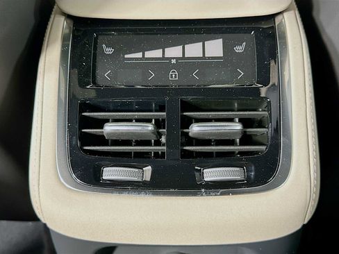 New 2026 Volvo XC90 T8 Plus w/ Protection Package Premier AWD/4WD image 23