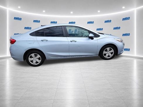 Used 2018 Chevrolet Cruze LS FWD image 6