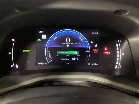 Used 2025 Toyota Camry LE FWD image 19