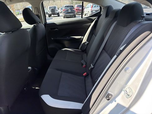 Used 2021 Nissan Versa SV image 20