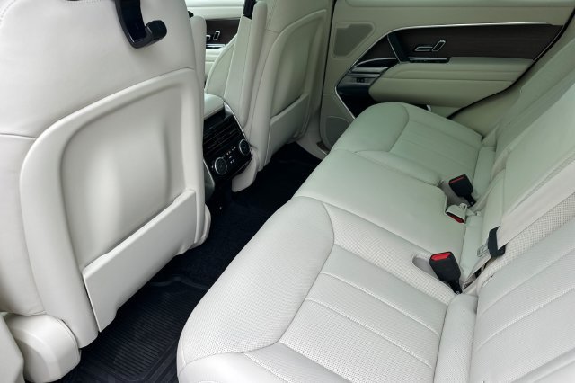 New 2026 Land Rover Range Rover SE AWD/4WD image 11