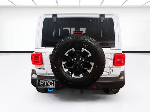Used 2024 Jeep Wrangler Unlimited Rubicon 4xe image 5
