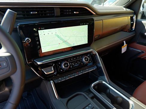 New 2026 GMC Sierra 2500 Denali Ultimate w/ Max Trailering Package image 15