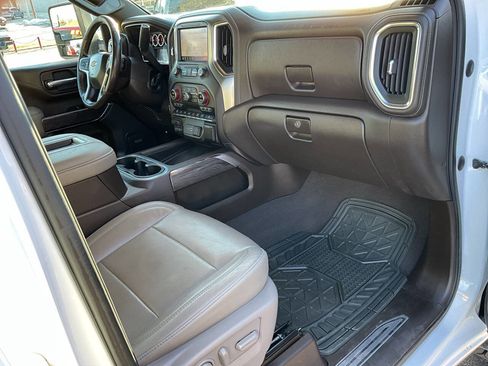 Used 2020 Chevrolet Silverado 2500 LTZ w/ LTZ Plus Package image 34