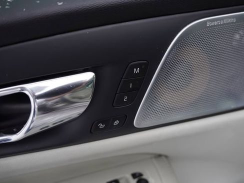 Used 2019 Volvo S60 T6 Inscription image 22