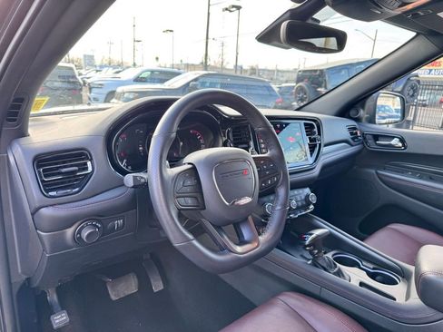 Certified 2025 Dodge Durango GT image 12
