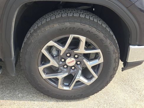 Used 2026 GMC Sierra 1500 SLT AWD/4WD image 31