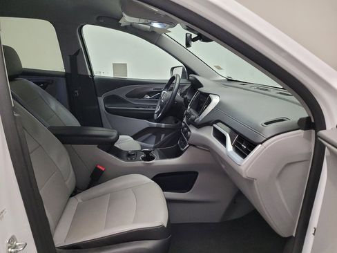 Used 2024 GMC Terrain SLT FWD image 21