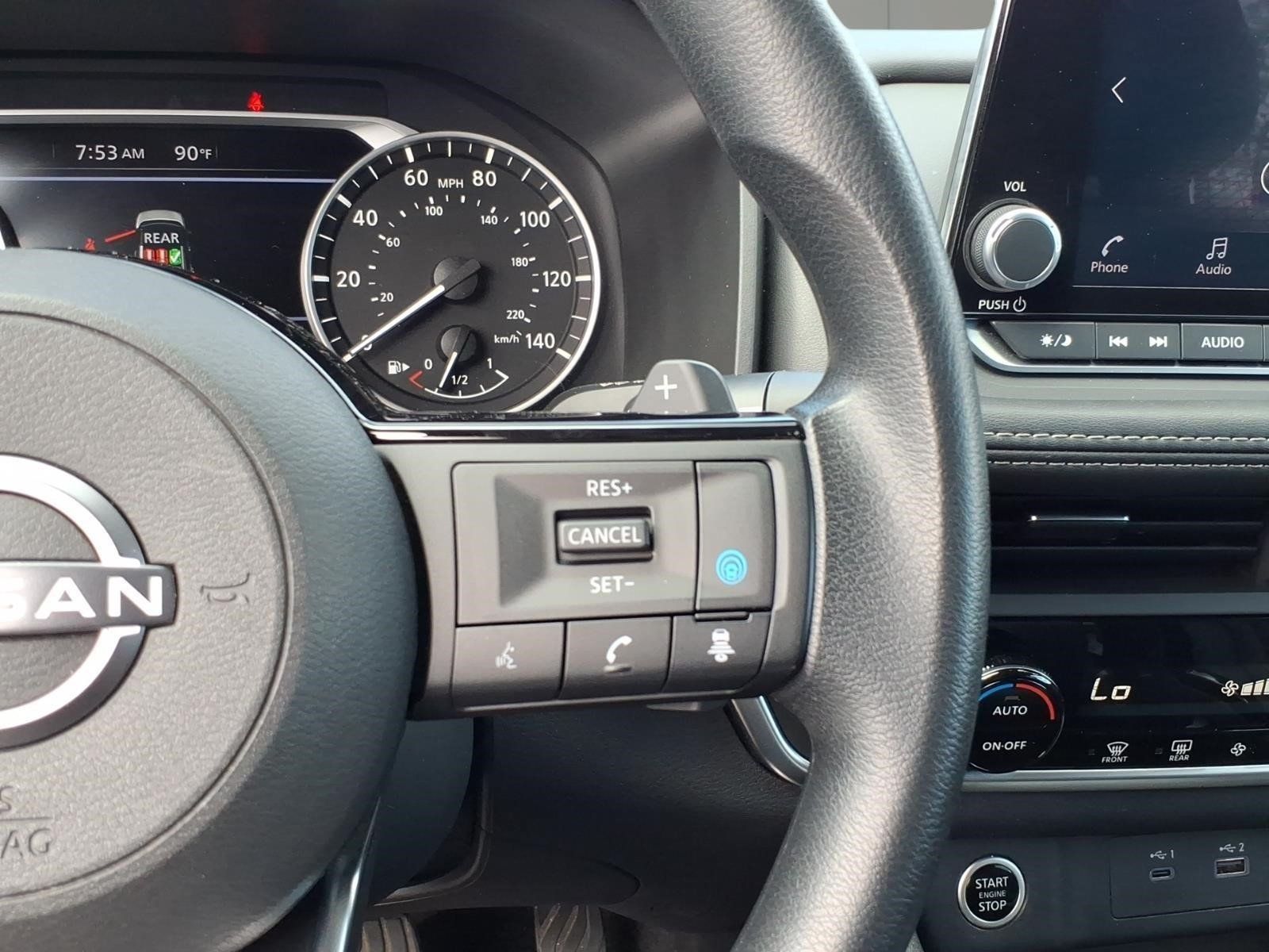 Used 2023 Nissan Rogue SV AWD/4WD image 15