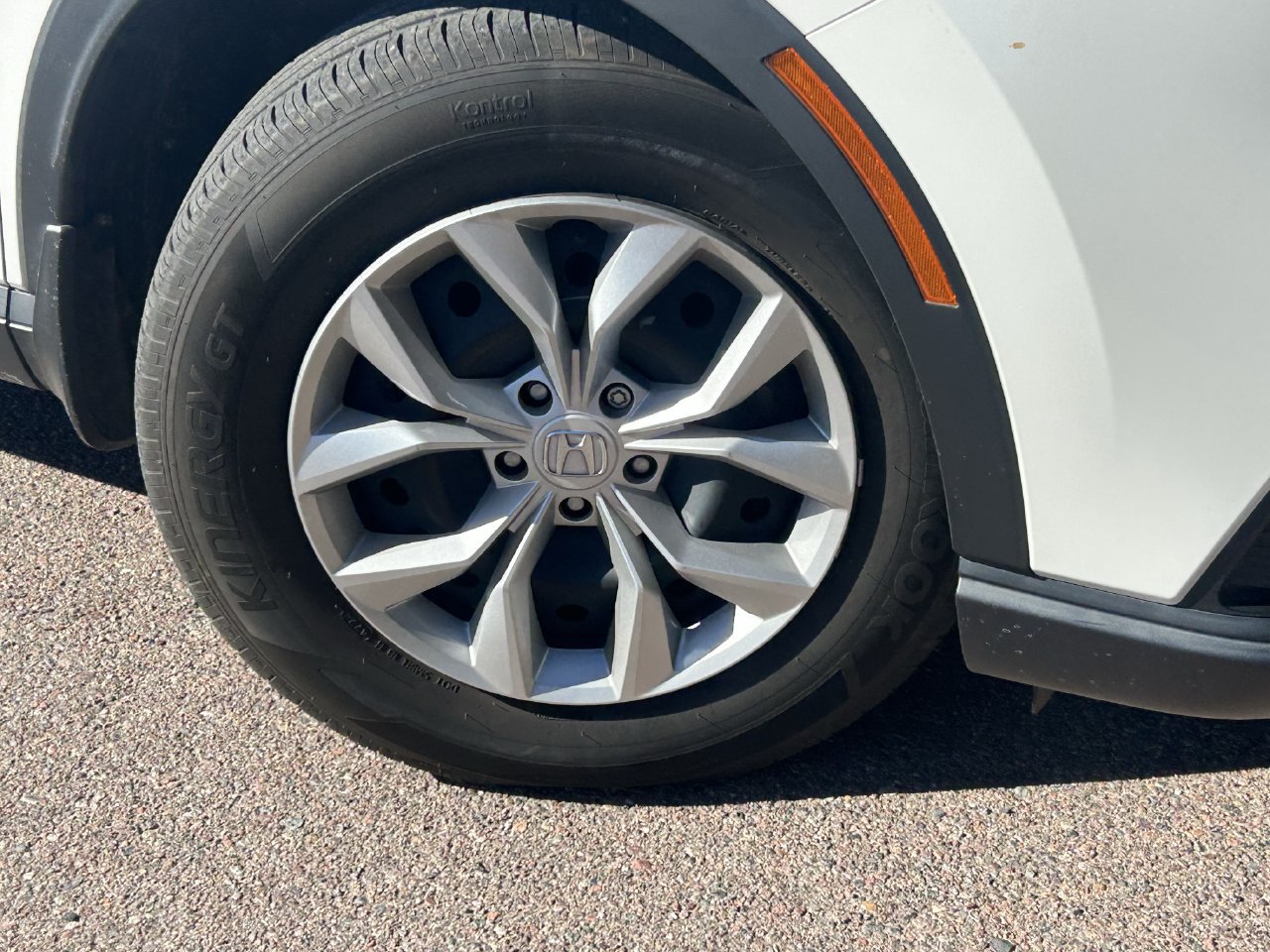 Used 2025 Honda CR-V LX image 9