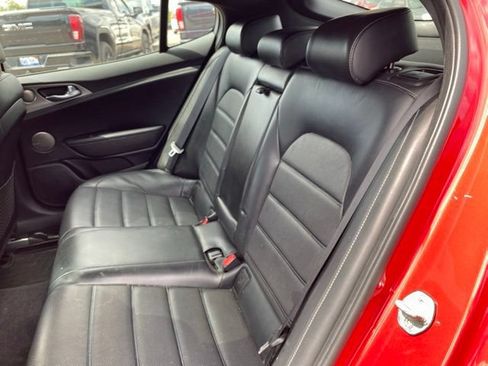 Used 2018 Kia Stinger GT2 AWD/4WD image 27