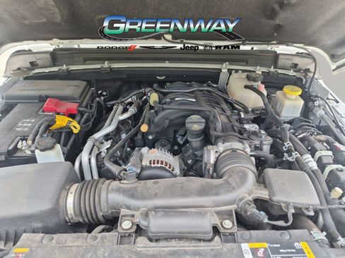 Used 2023 Jeep Gladiator Rubicon w/ LED Lighting Group AWD/4WD image 5