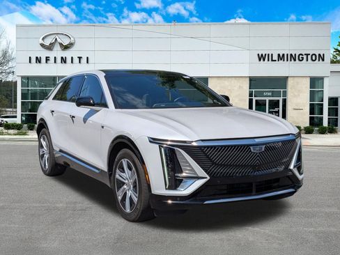 Used 2024 Cadillac Lyriq Tech w/ Driver Assist Package RWD image 1